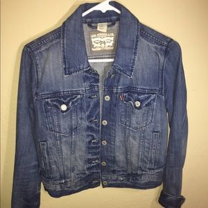 Levis jacket size small